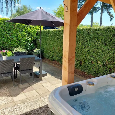 Nr. 18 Met Jacuzzi