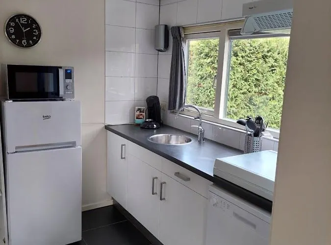 Vakantiehuis Nr. 18 Met Jacuzzi Putten